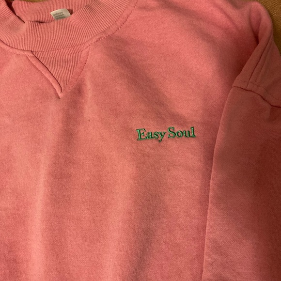 Woman’s sweater size medium - Picture 2 of 2